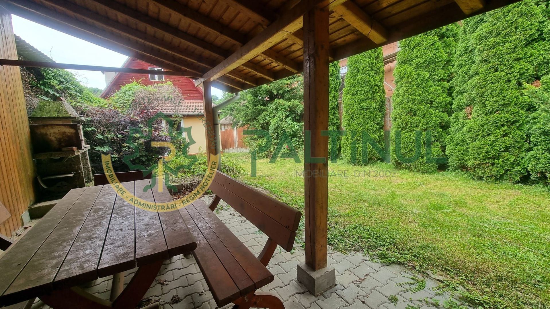 Casă de vânzare în Cisnădioara, curte mare și vedere spre munte