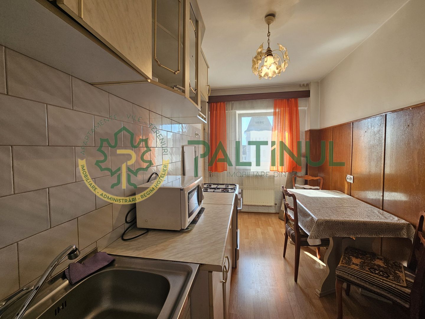 De închiriat apartament 3 camere – zona centrală, Sibiu, B-dul Corneliu Coposu