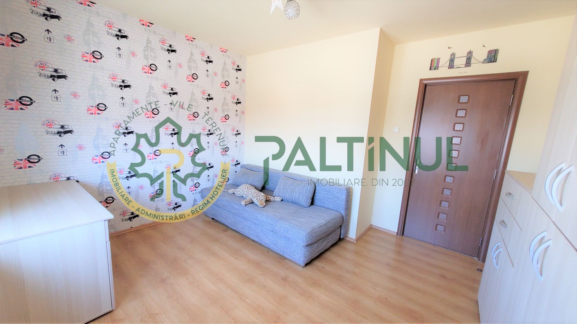 Apartamemt 3 camere et. 2,  balcoane 2, loc parcare 2 pe  Brana