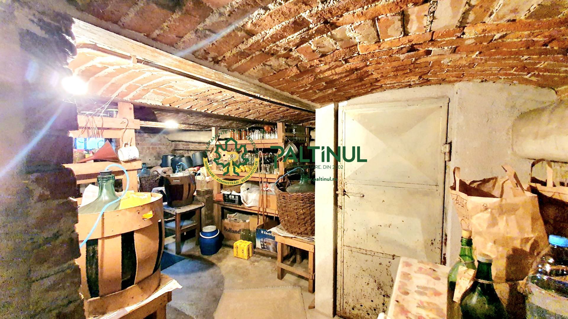 Casa singur in curte zona Stefan cel Mare