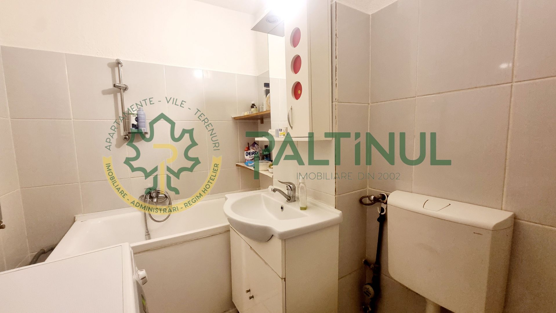 Apartament decomandat cu balcon și pivniță – Sibiu, Vasile Aaron