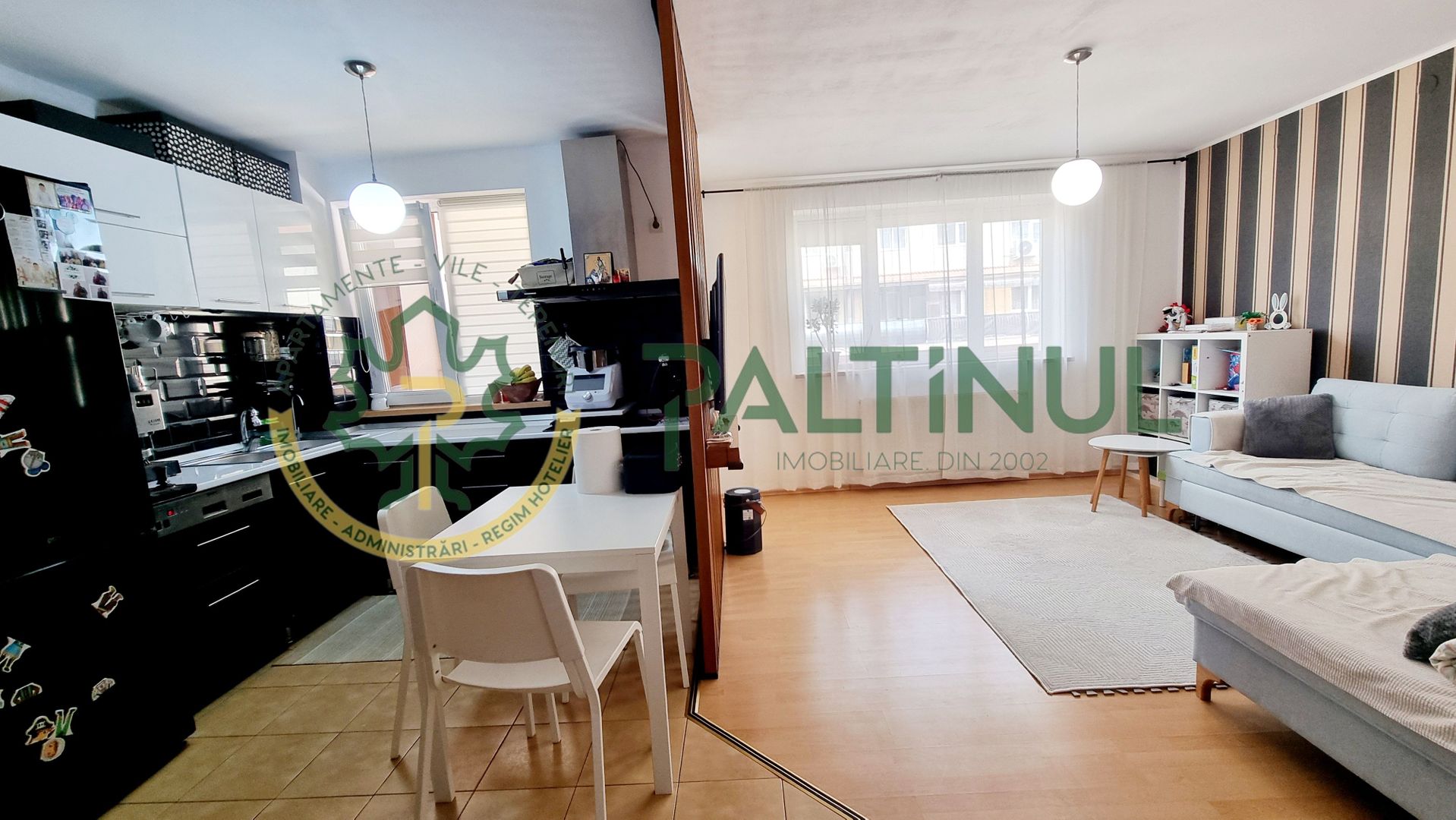 Apartament 3 camere pe 2 niveluri, 70 mp utili, Aleea Streiu – mobilat complet
