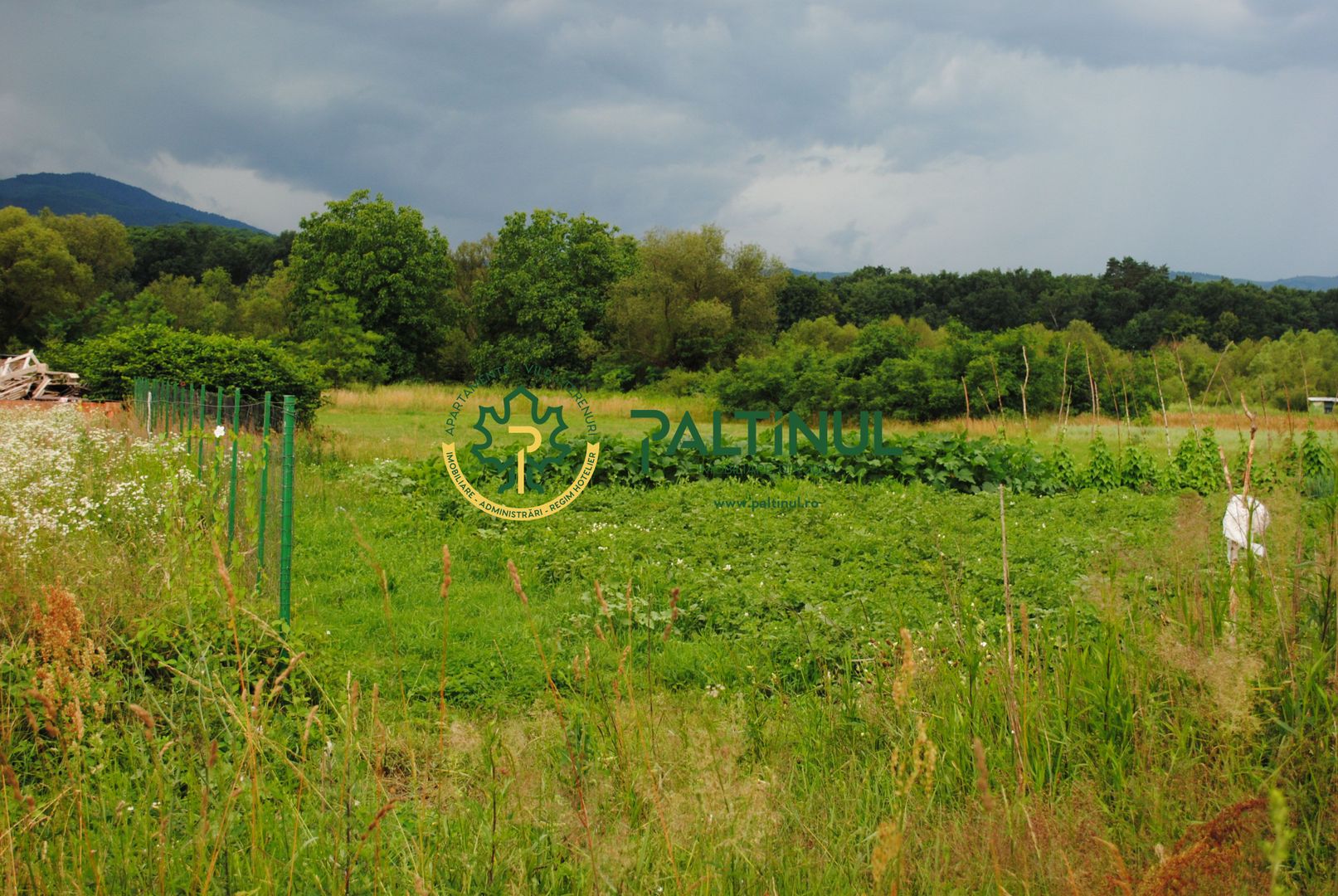 Teren 773 mp,  langa rau,  zona Versailles – Cisnadioara