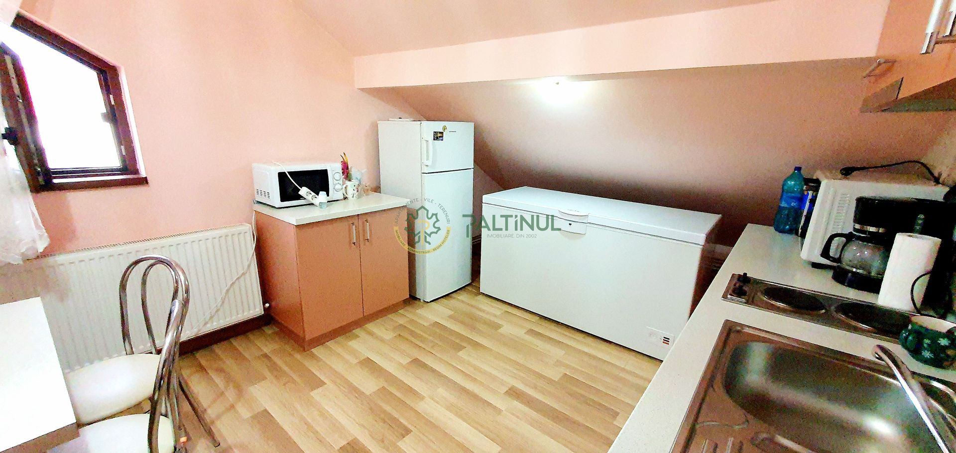 Apartament la casa cu 2 camere, zona Selimbăr